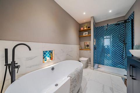 Flat 4, 18 Tudor Road, London, SE19 2UH