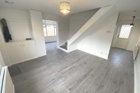 2 bedroom end of terrace house to rent, Bray Close, Borehamwood