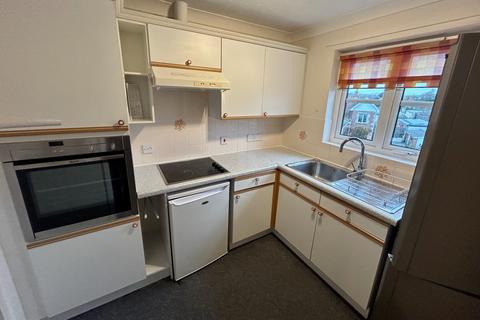 2 bedroom flat for sale, DE MOULHAM ROAD, SWANAGE