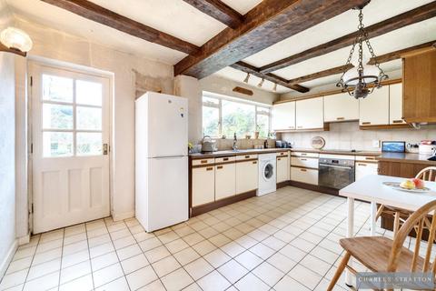 11 Hardley Crescent, Hornchurch, RM11 2EL