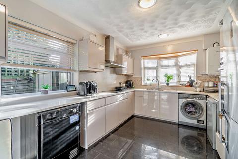 4 bedroom terraced house for sale - Solihull B91
