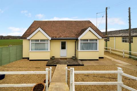 2 bedroom detached bungalow to rent - Adderbury,  Oxfordshire,  OX17