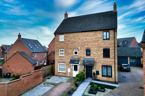 13 Bridgemere Close, Westcroft, Milton Keynes, MK4 4GL