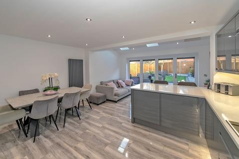13 Bridgemere Close, Westcroft, Milton Keynes, MK4 4GL