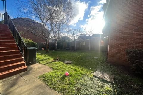 33 Haig Gardens, Gravesend, DA12 1NE