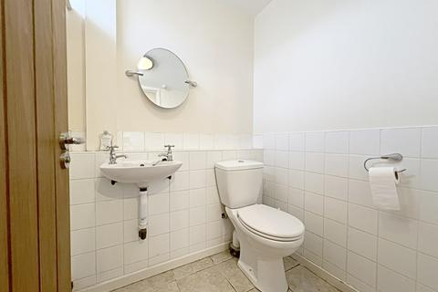 2 Mourne Close, Basingstoke, RG22 5BD