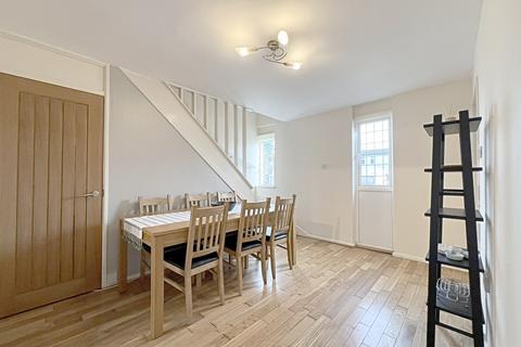 2 Mourne Close, Basingstoke, RG22 5BD