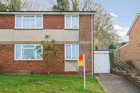 18 Birch Way, Chesham, HP5 3JL