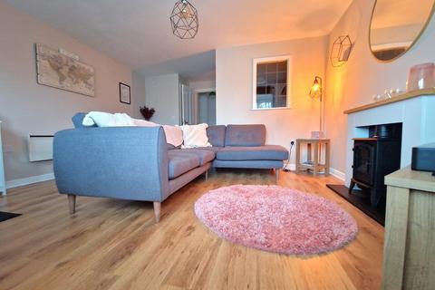 1 bedroom ground floor flat to rent, Chadwick Way, Hamble, Southampton, Hampshire. SO31 4FD