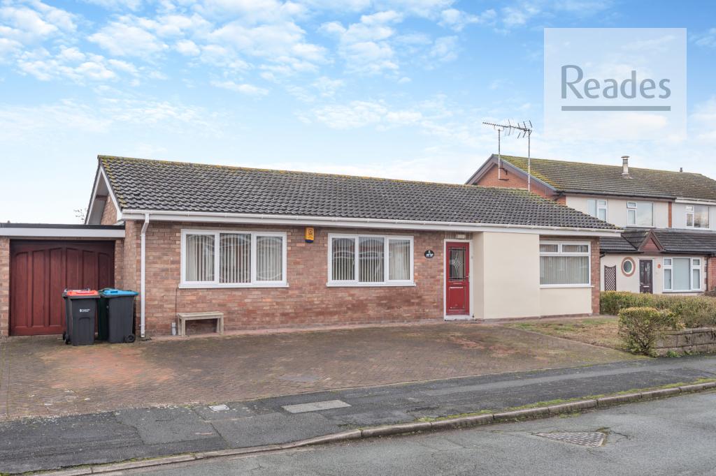 Platts Lane, Tarvin CH3 8 2 bed detached bungalow for sale £365,000