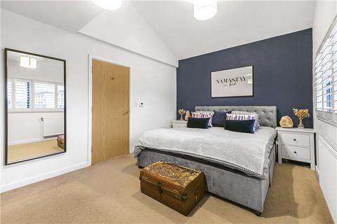 1d Rowan Road, London, SW16 5FQ