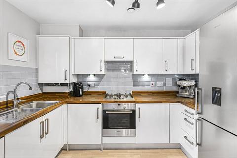1d Rowan Road, London, SW16 5FQ