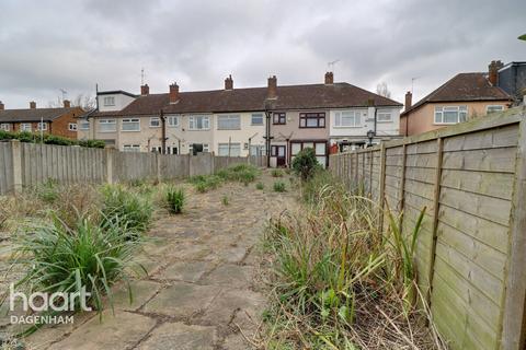 175 Rainham Road North, Dagenham, RM10 7EH