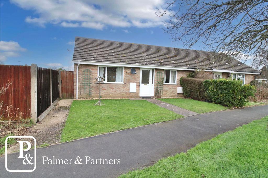 Sycamore Close, Leiston, Suffolk, IP16 2 bed bungalow for sale £200,000