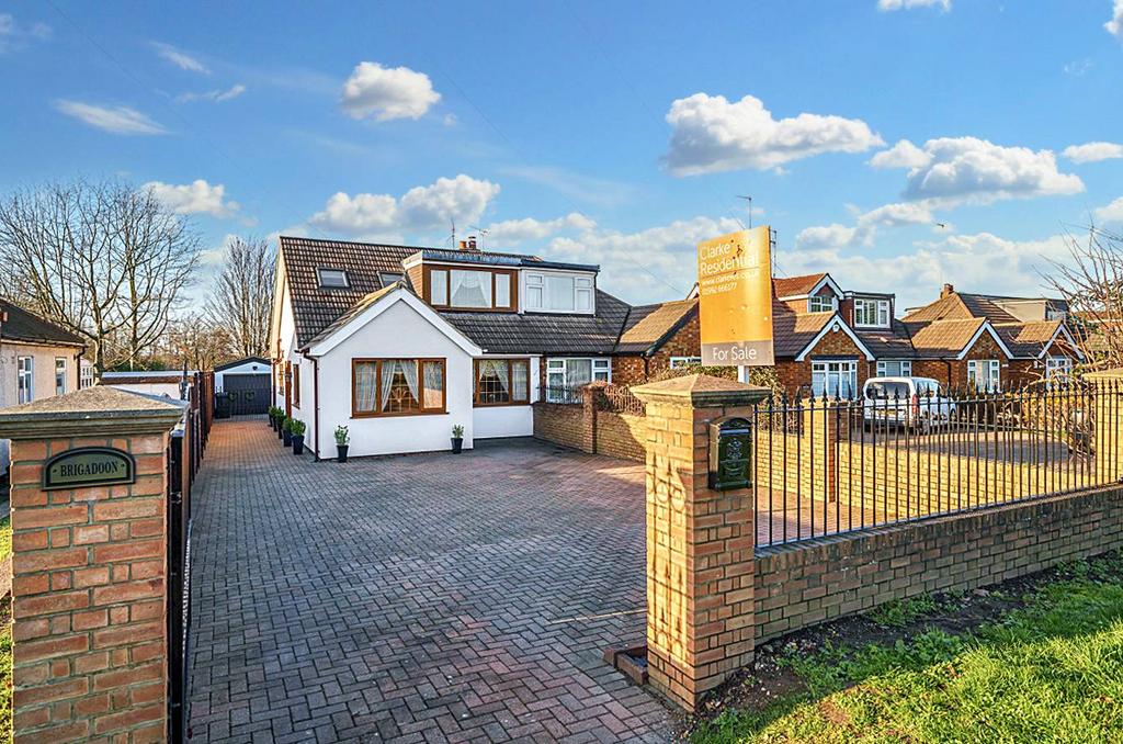 Sewardstone Road, London E4 3 bed semidetached house for sale £600,000