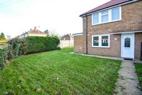 2 bedroom semi-detached house to rent, Smiths Lane, Windsor