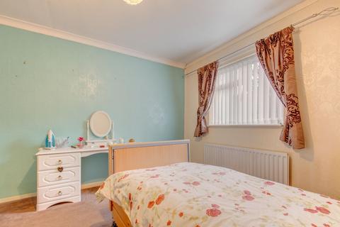 4 bedroom terraced house for sale, Binton Close, Matchborough East, Redditch, Worcestershire, B98
