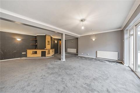 7 Brockhall Road, Flore, Northampton, NN7 4NG