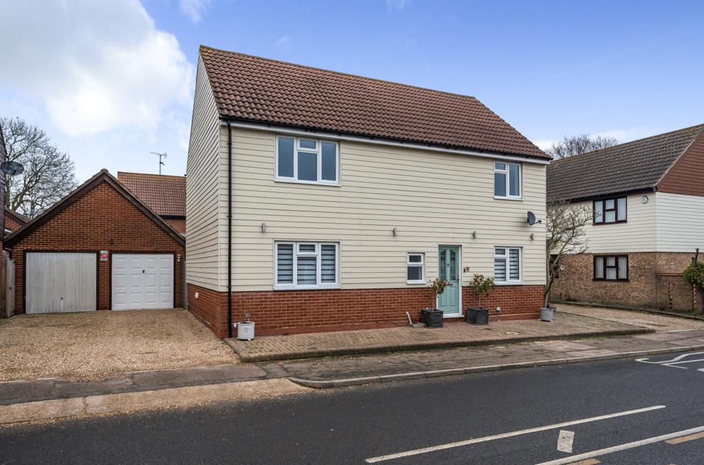 Green Lane, LeighonSea, Essex 4 bed detached house for sale £550,000