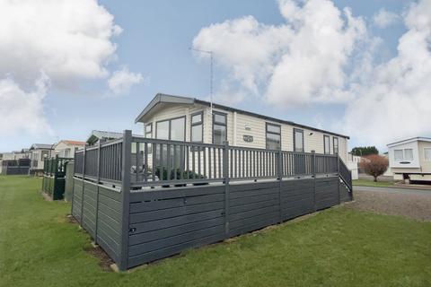 2 bedroom holiday park home for sale, Warwick Road, Stratford-upon-Avon CV37