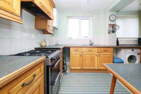 11 Newnham Avenue, Ruislip, HA4 9RW