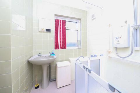 11 Newnham Avenue, Ruislip, HA4 9RW
