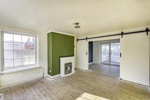 4 bedroom detached house for sale - London Road, Retford