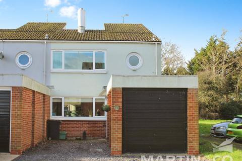 3 bedroom end of terrace house for sale - Pease Place, East Hanningfield