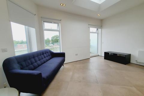 1 bedroom flat for sale, Grosvenor Court, Hale Lane,NW7