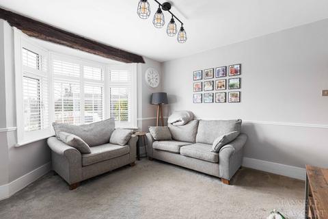 12 Godstone Road, Lingfield, RH7 6BW