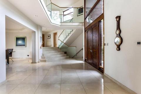 6 bedroom detached house for sale, Lawrence Street, Mill Hill, NW7