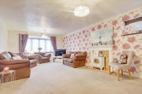 4 bedroom detached house for sale, Papenburg Road, Canvey Island, SS8
