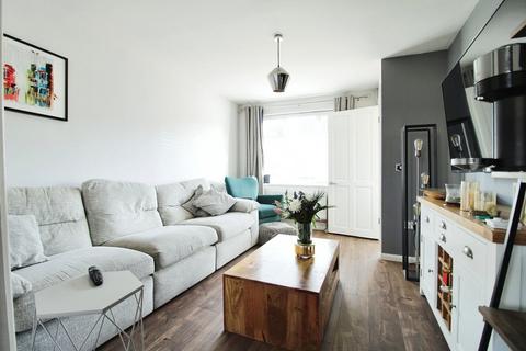 51 Lineacre Close, Grange Park, Swindon, SN5 6DB
