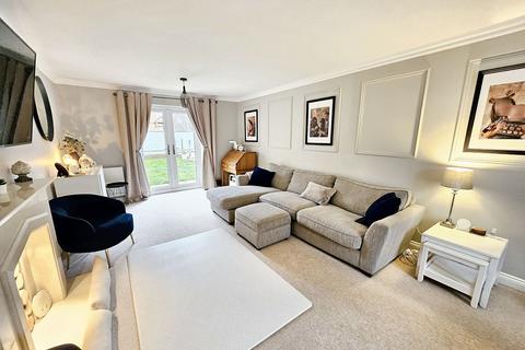 47 Barons Crescent, Trowbridge, BA14 7FU