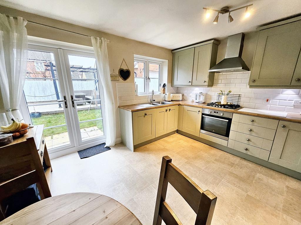 Kitchen / Breakfast Room