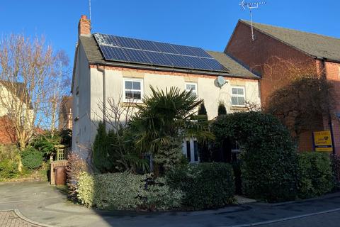 43 Drovers Close, Uttoxeter, ST14 7FH