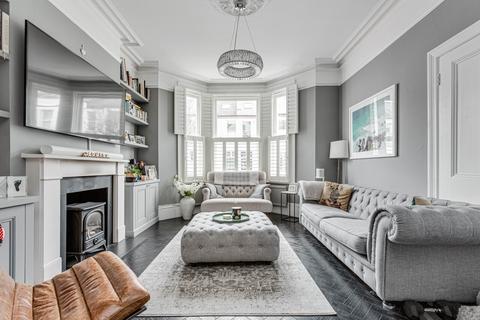 undefined, Taybridge Road, London