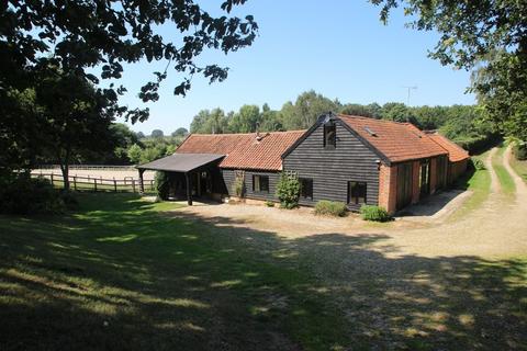 4 bedroom barn conversion to rent, Holtonwood Road, Colchester CO7