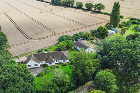 6 bedroom detached bungalow for sale, Ipswich IP8