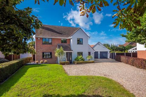 4 bedroom detached house for sale, Pyefleet View, Colchester CO5