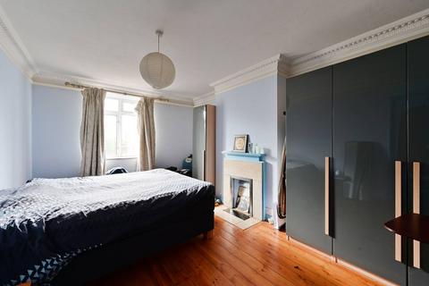 1 bedroom flat for sale, Keswick Road, Putney, London, SW15