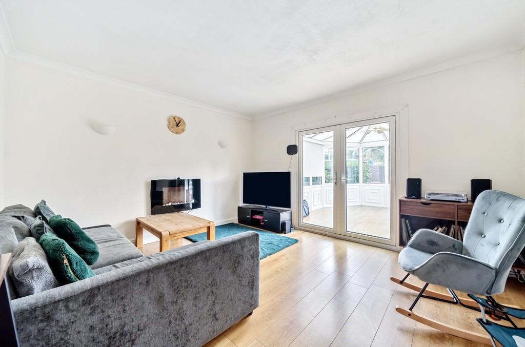 Longmead Drive, Sidcup DA14 2 bed semidetached bungalow for sale £