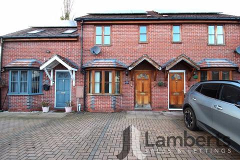 2 bedroom terraced house for sale, High Street, Studley