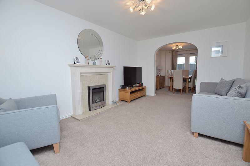 Lounge &amp; Dining Room