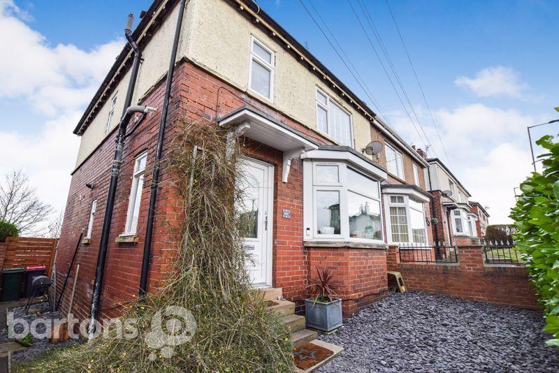 Potter Hill, GREASBROUGH 3 bed semidetached house for sale £150,000