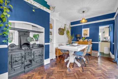 25 Coleshill Road, Sutton Coldfield, B75 7AA