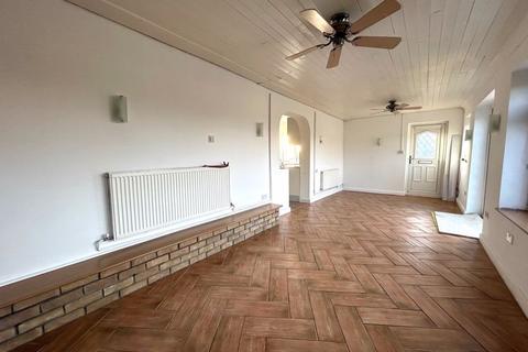 undefined, Ugg Mere Court Road, Ramsey St. Mary's