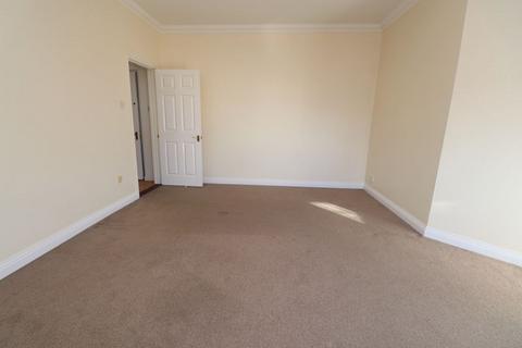 2 bedroom flat for sale, Harold Road, Clacton-On-Sea, CO15
