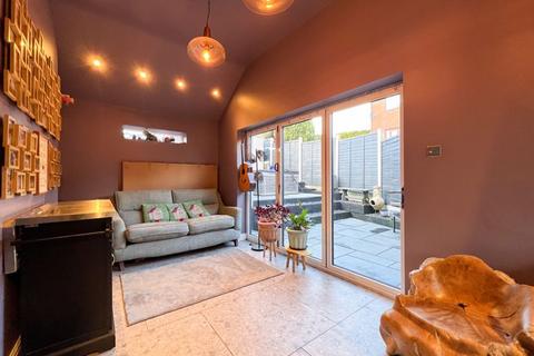 65 Beggars Lane, Leek, ST13 8HP