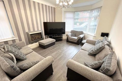 Salford - 3 bedroom detached house to rent